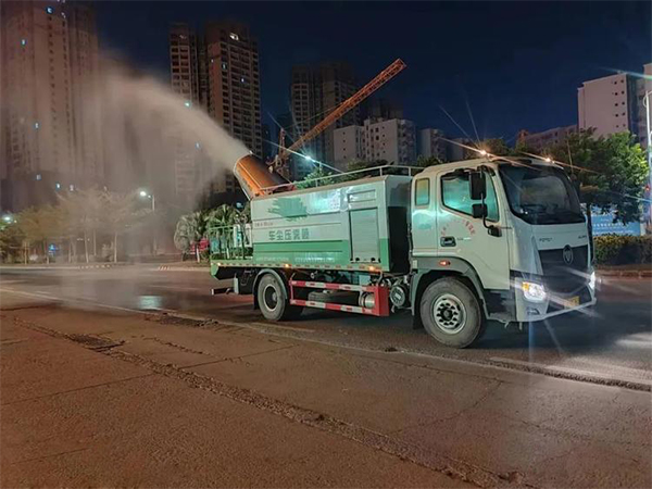 天地美霧炮車(chē)，高州市城市大面積快速?lài)婌F消殺